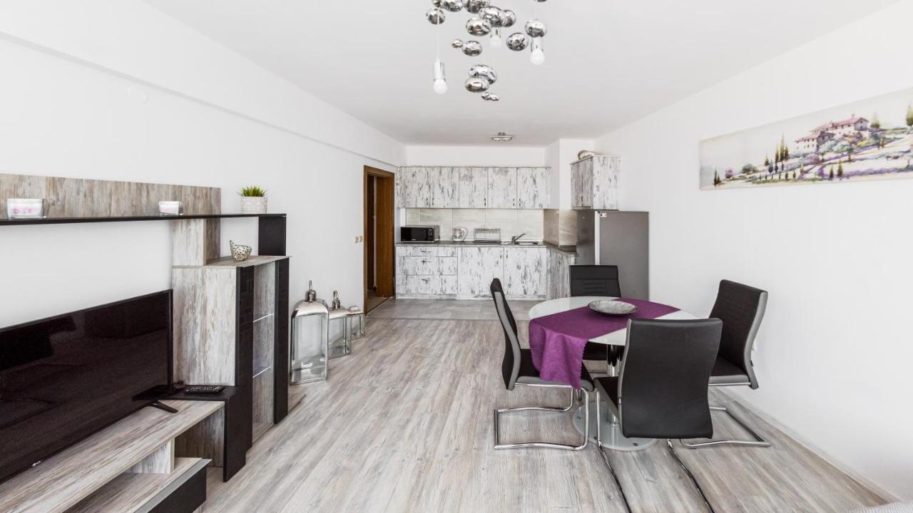 Next To Gondola. Cosy & Elegant 2 Bedroom Apartment In Neon Complex Bansko Bagian luar foto