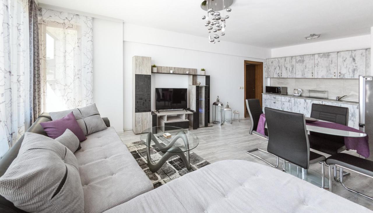 Next To Gondola. Cosy & Elegant 2 Bedroom Apartment In Neon Complex Bansko Bagian luar foto